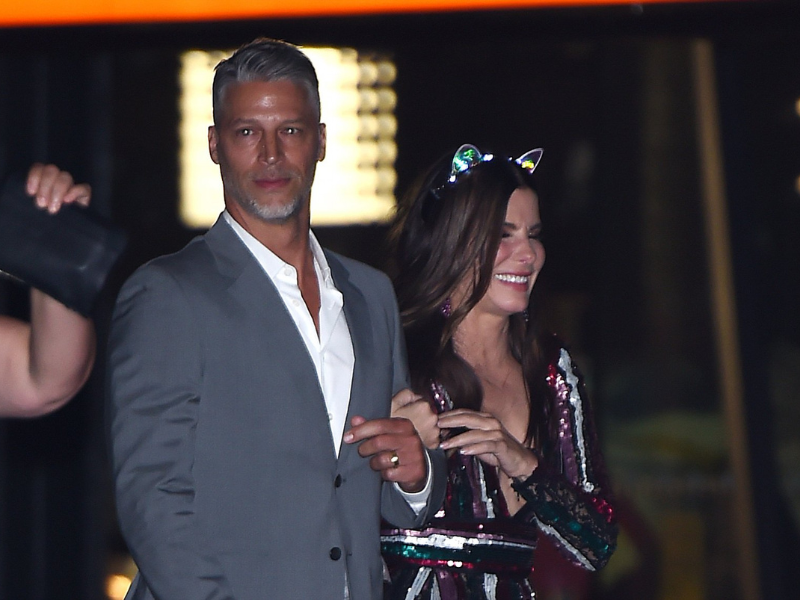 De qué murió Bryan Randall la pareja de Sandra Bullock a los 57 años