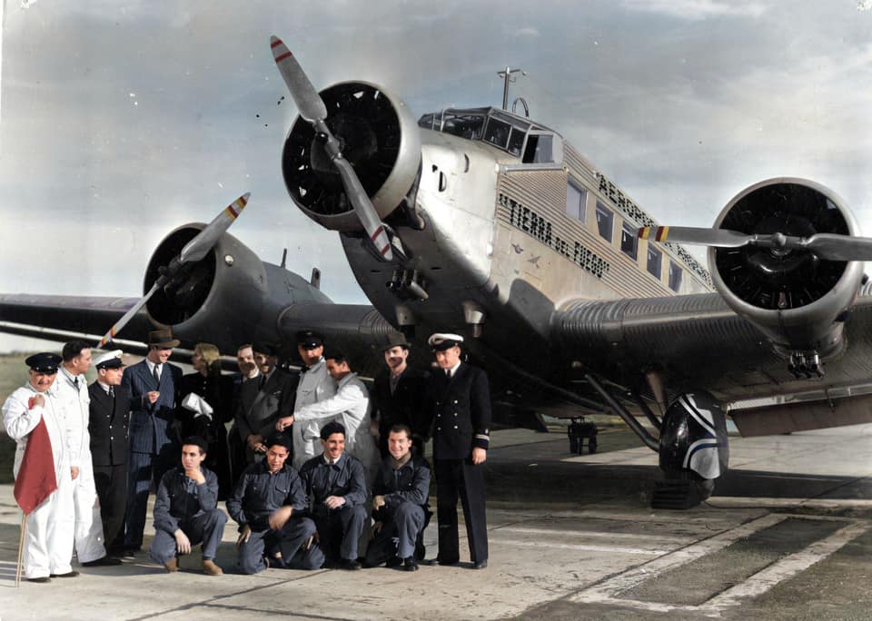 Aerolíneas Argentinas festeja sus 70 años con una campaña con diseño retro y la participación de Sbaraglia y Santaolalla