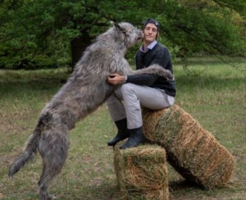 Iván de Pineda presentó a su perro gigante y las imágenes se volvieron virales