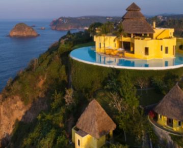 Cómo es la increíble mansión con todos los lujos donde vacacionan las Kardashian en México