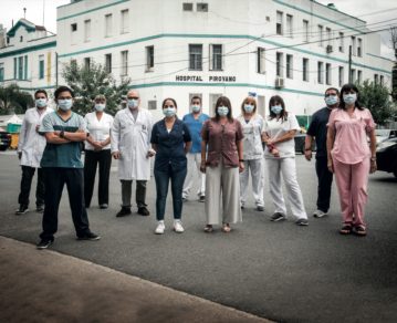 Informe especial: las conmovedoras historias de quienes luchan contra el COVID en el Hospital Pirovano