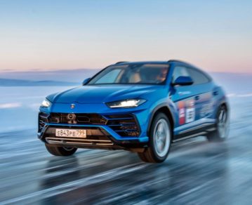 El Lamborghini Urus se luce sobre el hielo