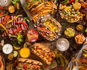 Increíble: cuáles son los cinco alimentos que hacen envejecer a las personas más rápido