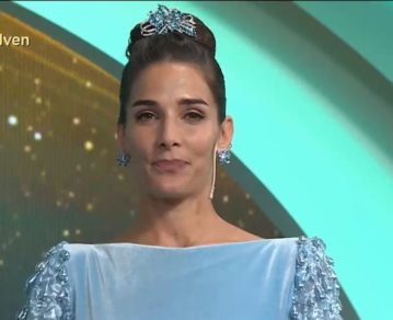 El deslumbrante look de Juana Viale en el debut de 'La noche de Mirtha'