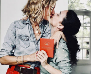 Dolores Barreiro borró su posteo de boda y aclaró: "Todos los días elegiría casarme con mis amigas"
