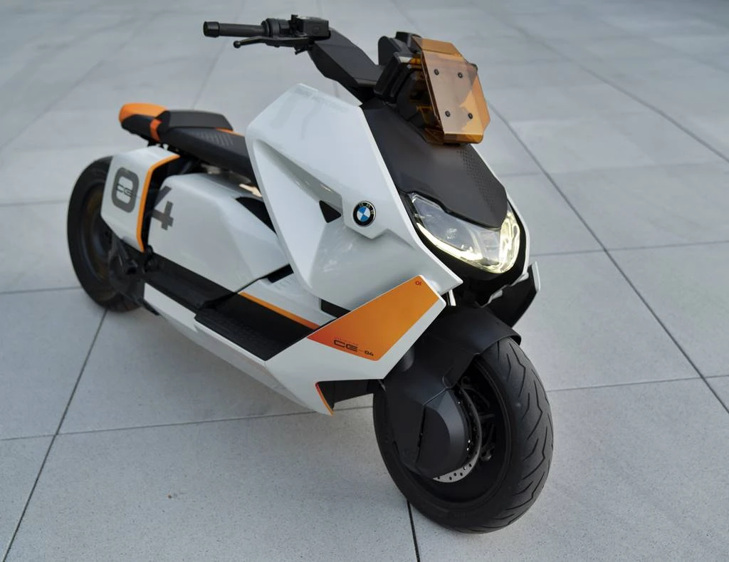 BMW Motorrad Definition CE 04
