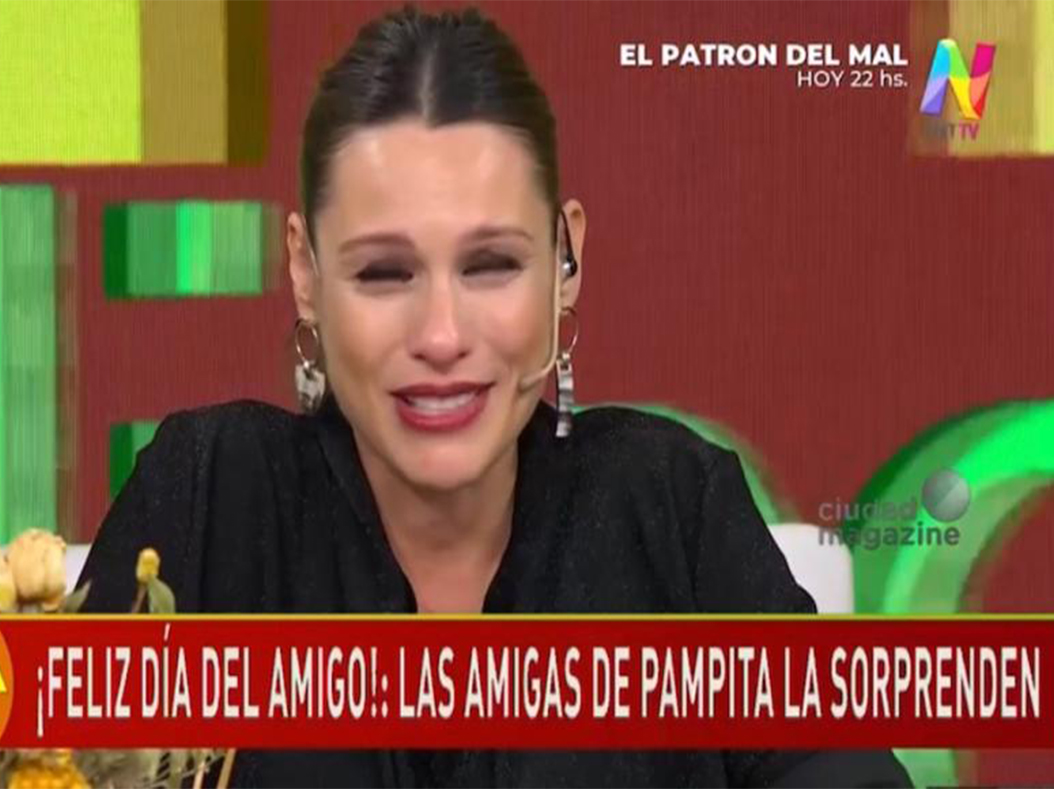 Pampita En Llanto Por Los Emotivos Saludos De Ángeles Balbiani Y Puli