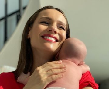 Pampita y las postales más adorables con Ana y Bautista Vicuña: "Nada más lindo que los abrazos"