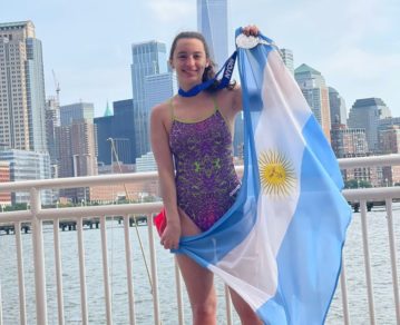 La increíble historia de una joven argentina que nadó 48 kilómetros sin pausa en Nueva York