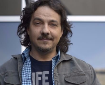 Fernán Mirás internado de urgencia: sufrió un aneurisma, se encuentra en terapia intensiva y decidieron dar por finalizada su obra