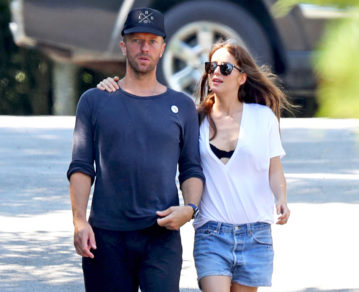 Chris Martin "arruinó" el cumpleaños de Dakota Johnson: el cantante le pidió "tomarse un tiempo" por WhatsApp