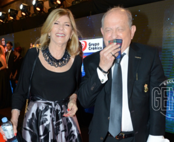 Susto con Chiche Gelblung en los Premios Martín Fierro de Cable: así fue su inesperada caída en la alfombra roja