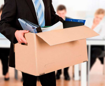 Polémica entre vacunados y no vacunados: despiden trabajadores no inmunizados