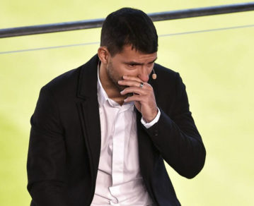 Kun Agüero se retira del fútbol entre lágrimas: "Hice todo lo posible para ver si había alguna esperanza, pero no pudo ser”