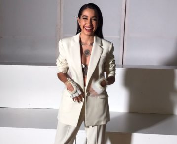 María Becerra en Personajes del Año 2021: así fue su sugerente look en total white