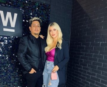 Guerra de tijeras: acusan al peluquero de Wanda Nara de impedirle a la modelo tomarse fotos con otros estilistas