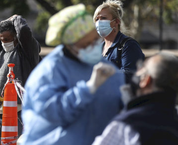 Ómicron: cuáles son los pasos a seguir para evitar la reinfección de coronavirus según los especialistas