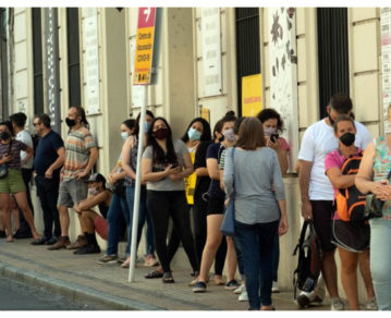 Ómicron continúa en ascenso: más de 110.000 contagiados en las últimas 24 hs. y aumentan los menores internados