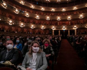 "Testigos de la Memoria" en el Teatro Colón: así fue el evento que conmemoró los 30 años del atentado contra la embajada israelí