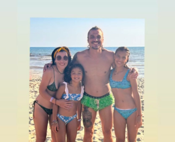 ¡Impunidad total! Daniel Osvaldo se mostró en la playa junto a sus dos hijas italianas a pesar del escándalo judicial que protagoniza con la madre de las nenas
