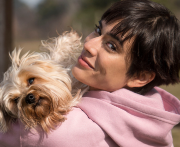 En el Día Mundial del Perro, 5 cosas que no sabias sobre Carolina Ramírez y su amor por lo perros
