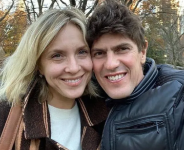 La historia de amor de Carla Peterson y Martín Lousteau: se conocieron por una amiga en común, llevan 11 años juntos y tienen un hijo