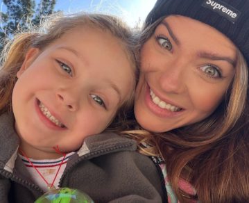 La China Suárez compartió un video de su hija Magnolia cantando el tema que le escribió Rusherking