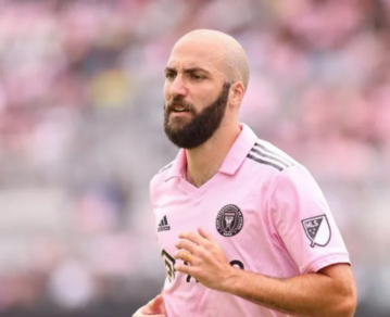 Gonzalo el Pipita Higuaín anunció su retiro del fútbol a sus 34 años: "es el día de decir adiós"