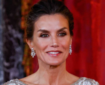 El look black & white con el que Letizia Ortíz se llevó todas las miradas en los Premios Princesa de Asturias 2022￼