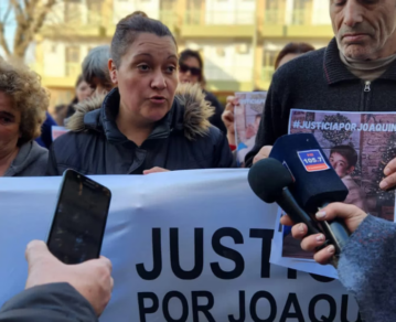 Caso Laboulaye: Mariela Flores, la madre de Joaquín Sperani, encabezó una marcha y pidió justicia por su hijo