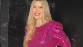 El look barbiecore de Laurita Fernández para despedirse de “Bienvenidos a bordo”