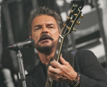 Ricardo Arjona se retira de los escenarios