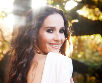 Natalia Oreiro: "De chica yo no soñaba casarme ni nada parecido, y ahora soy re Susanita"