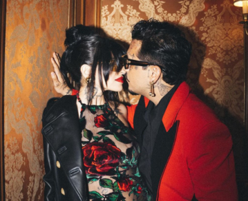 Las románticas fotos del viaje de Cazzu y Christian Nodal a París con Inti, su bebé