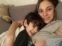 Mariana Derderian junto a su hijo Pedro