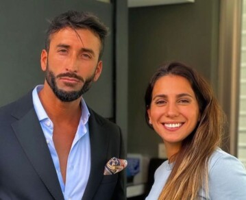 Cinthia Fernández y su novio, Roberto Castillo, se mostraron enamoradísimos y a los besos