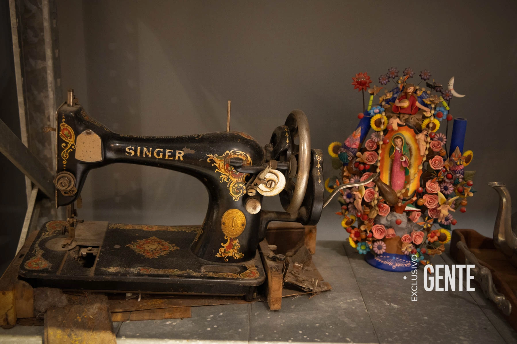 La máquina de coser que heredó de su abuela. 