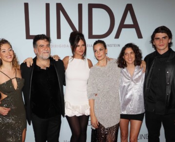 El fabuloso look de la China Suárez en la avant premiere de Linda, su nueva película