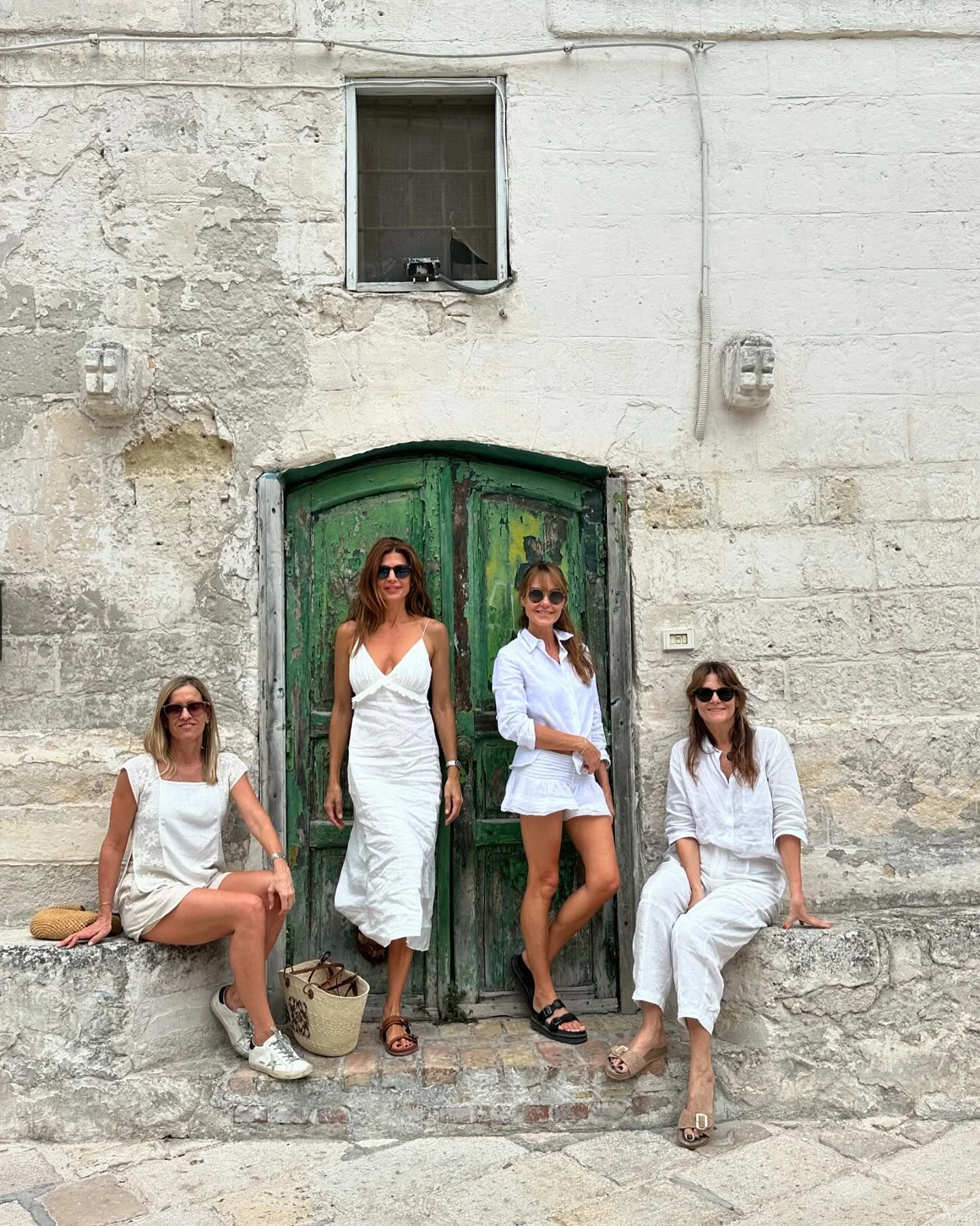 En un viaje a Italia con sus amigas, Juliana Awada posa con 