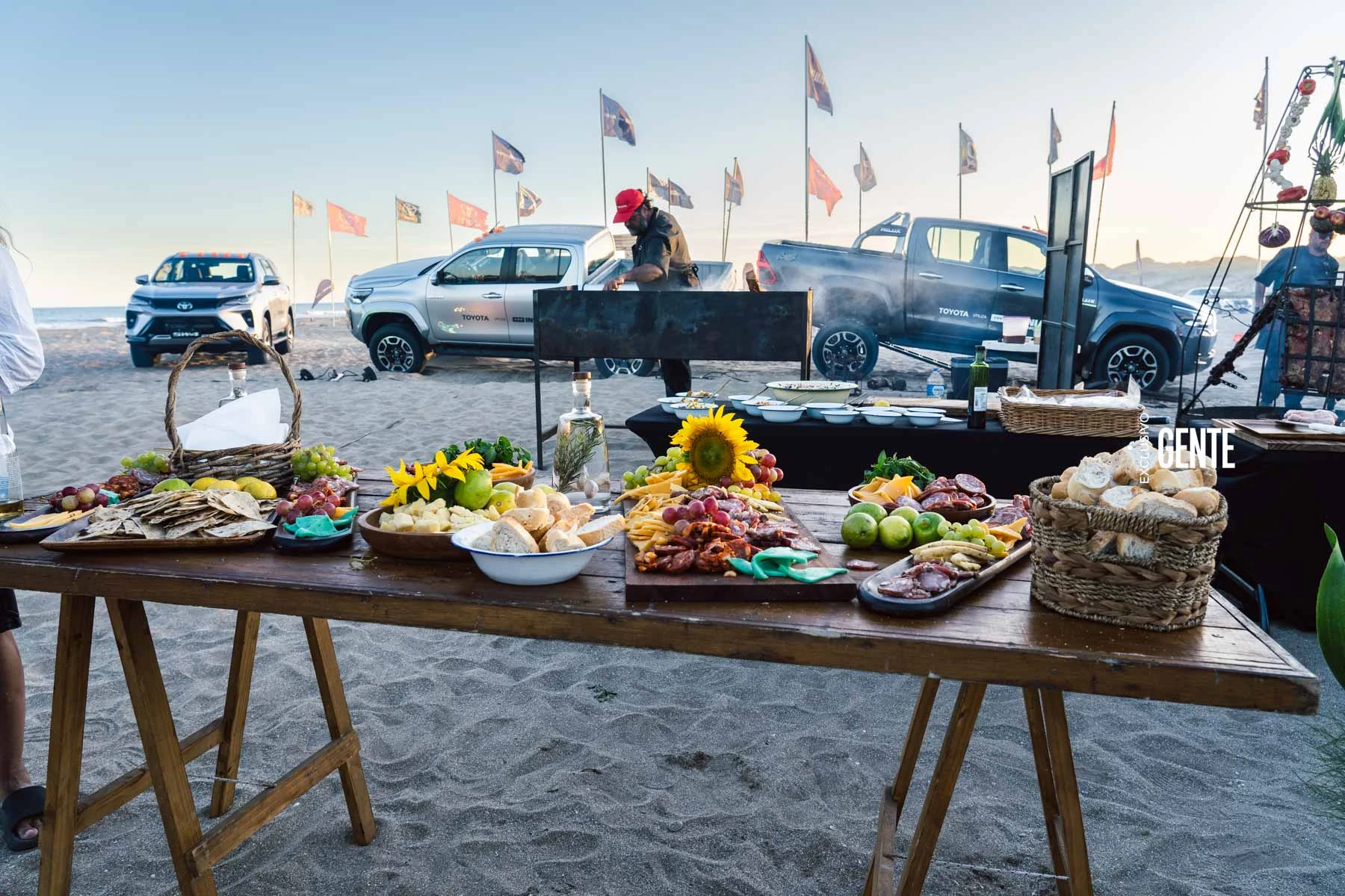 La propuesta gastronómica del after beach estuvo a cargo de La Cabrera.