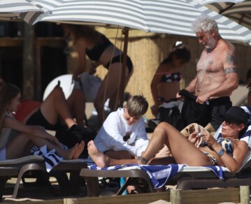 Así fue el día de playa familiar de Flor de la V en Punta del Este: las fotos de una tarde inolvidable