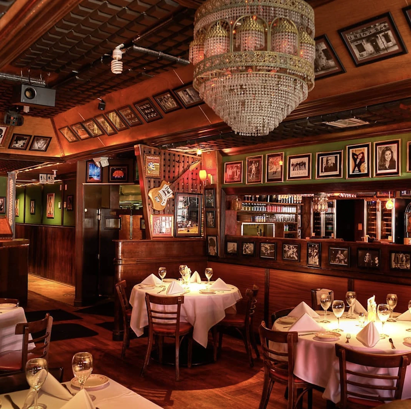 Prima Pasta está emplazado en el corazón de Miami Beach. 
